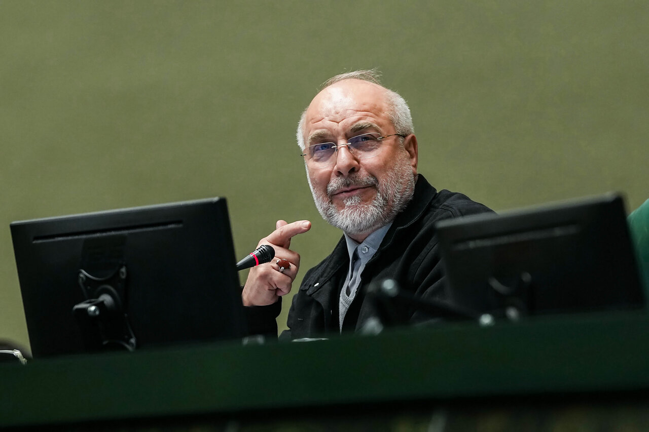 حضور امیر موسوی و عراقچی در جلسه غیرعلنی مجلس