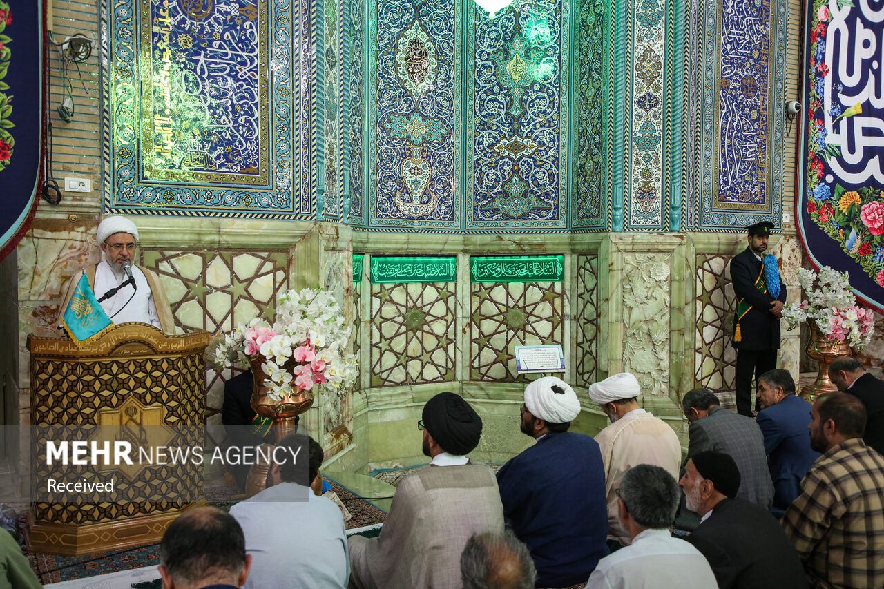 نماز عید قربان در حرم حضرت معصومه (س) و مسجد جمکران