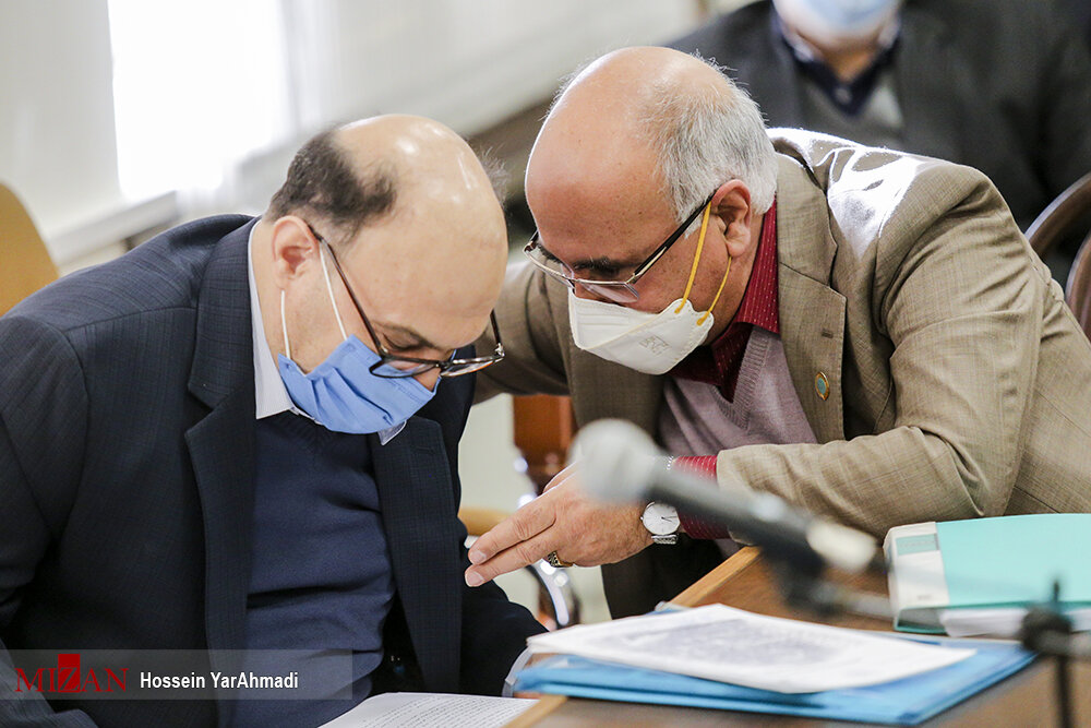 جلسه دادگاه کروز