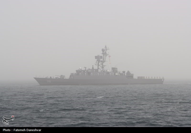 رژه اقتدار بیخ گوش نظامیان آمریکایی در خلیج فارس