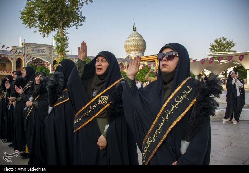 آیین سیاه پوشان و تعویض پرچم حرم مطهر حضرت شاهچراغ (ع)