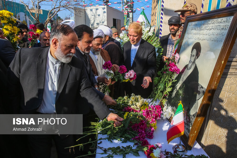 تجدید بیعت مردم و نیروهای مسلح با آرمان‌های انقلاب