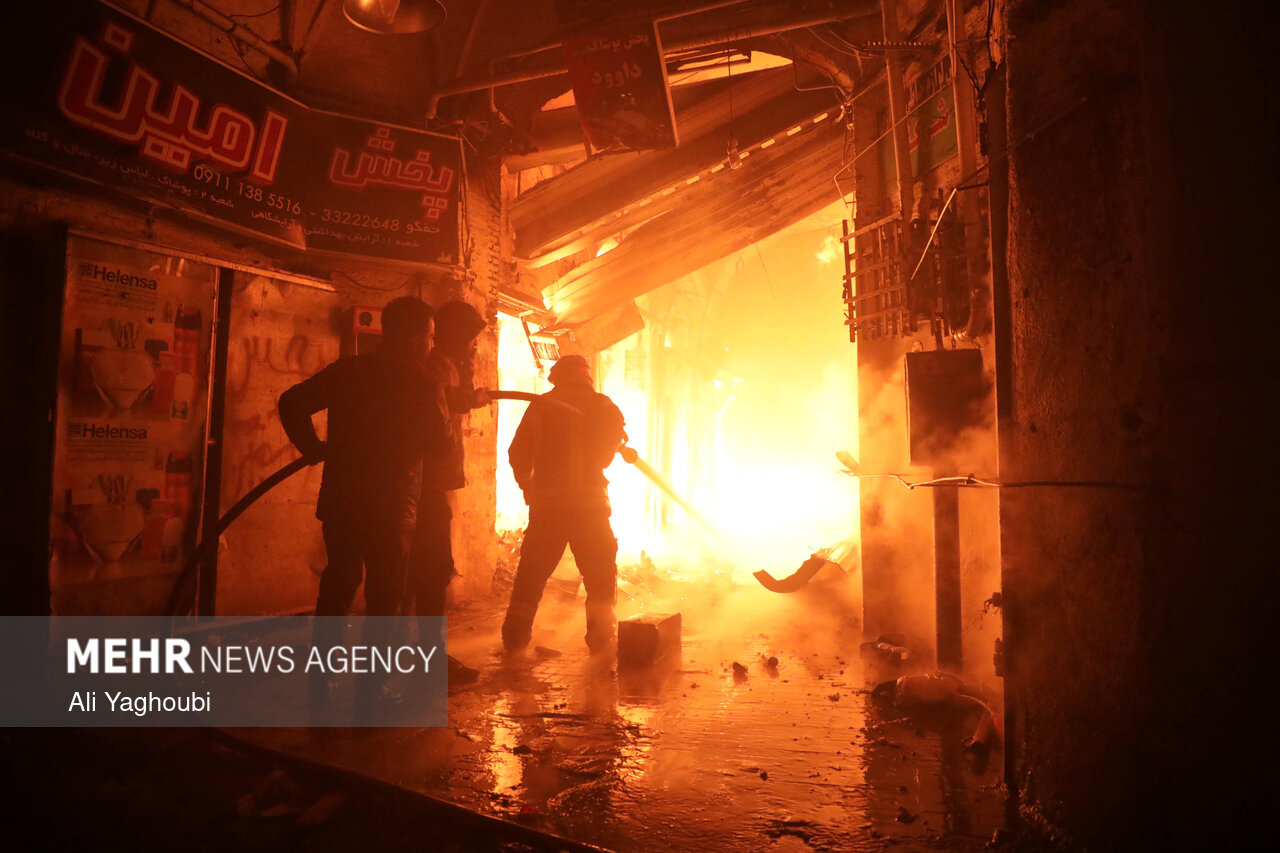 تخریب‌ اموال توسط اغتشاشگران در رشت