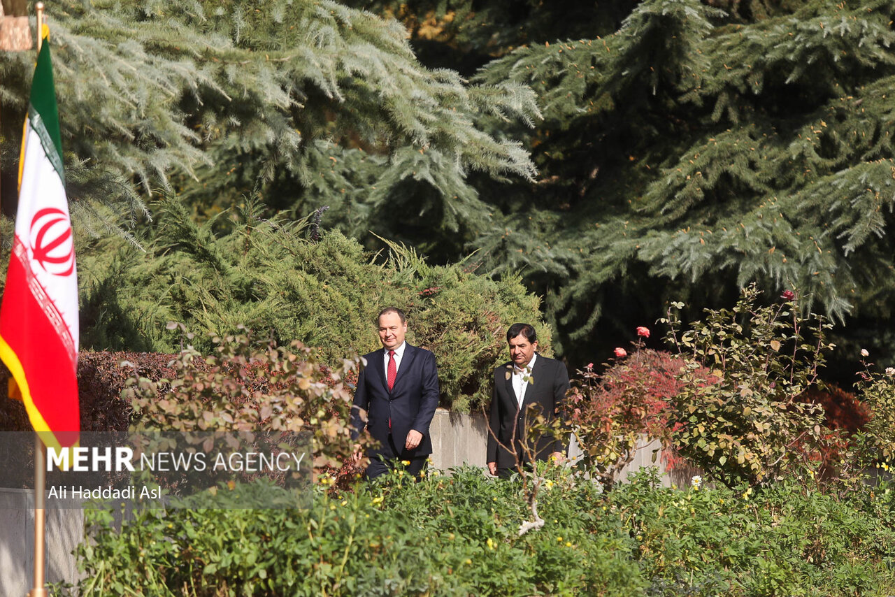 استقبال رسمی مخبر از نخست وزیر بلاروس