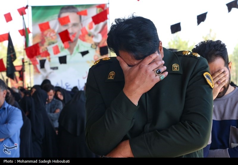 مراسم تشییع پیکر شهید امنیت هادی زارع در یزد