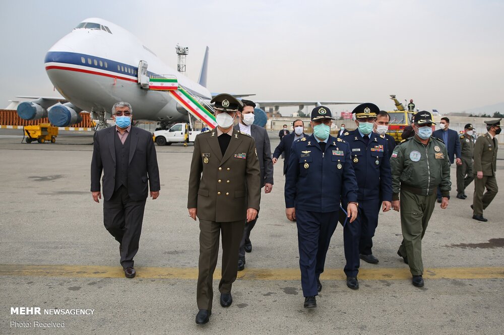 مراسم تحویل هواپیماها و بالگردهای بازامد شده به نیروهای مسلح 