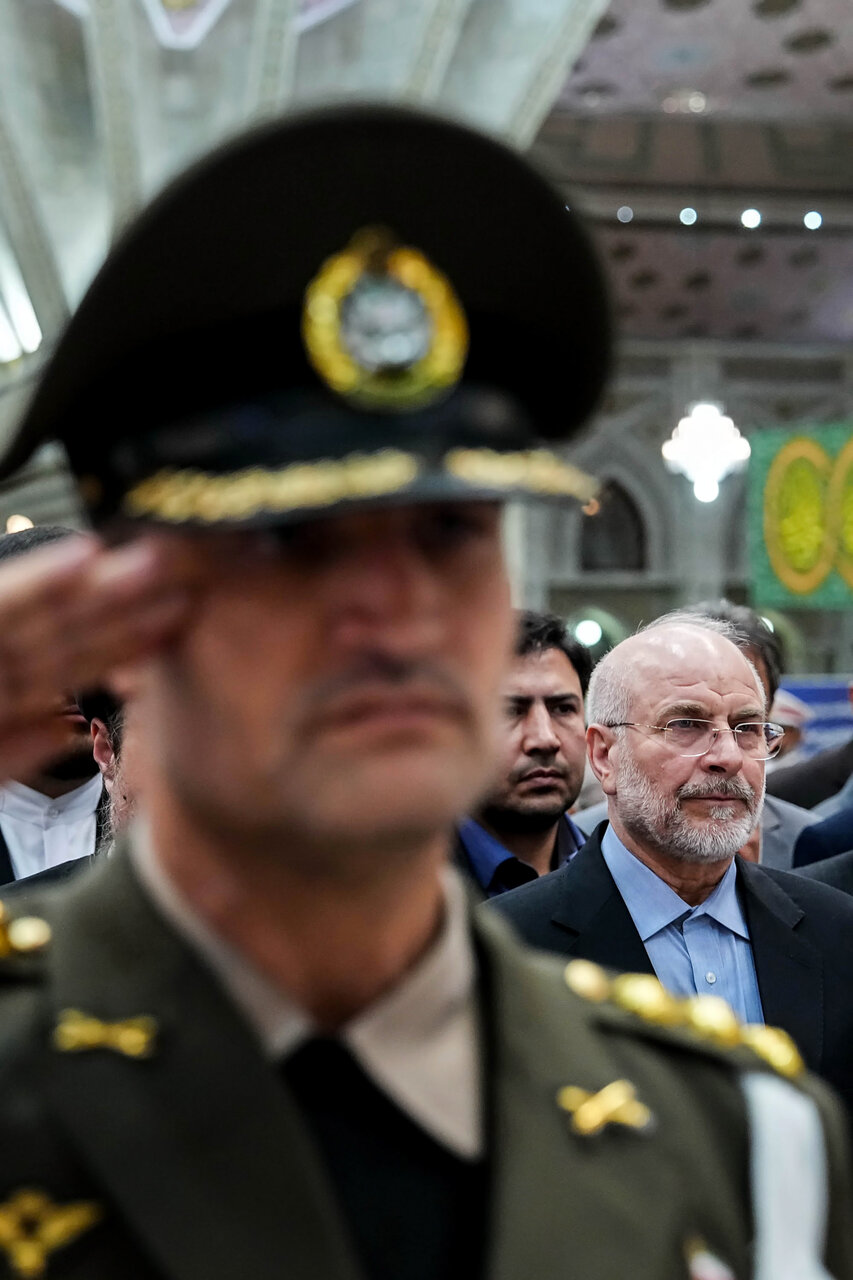 تجدید میثاق رئیس مجلس و نمایندگان با آرمان‌های امام(ره)