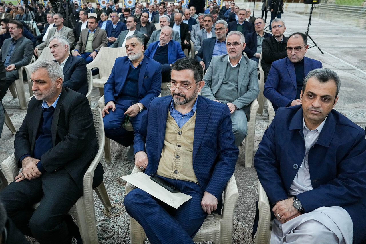 تجدید میثاق رئیس مجلس و نمایندگان با آرمان‌های امام(ره)