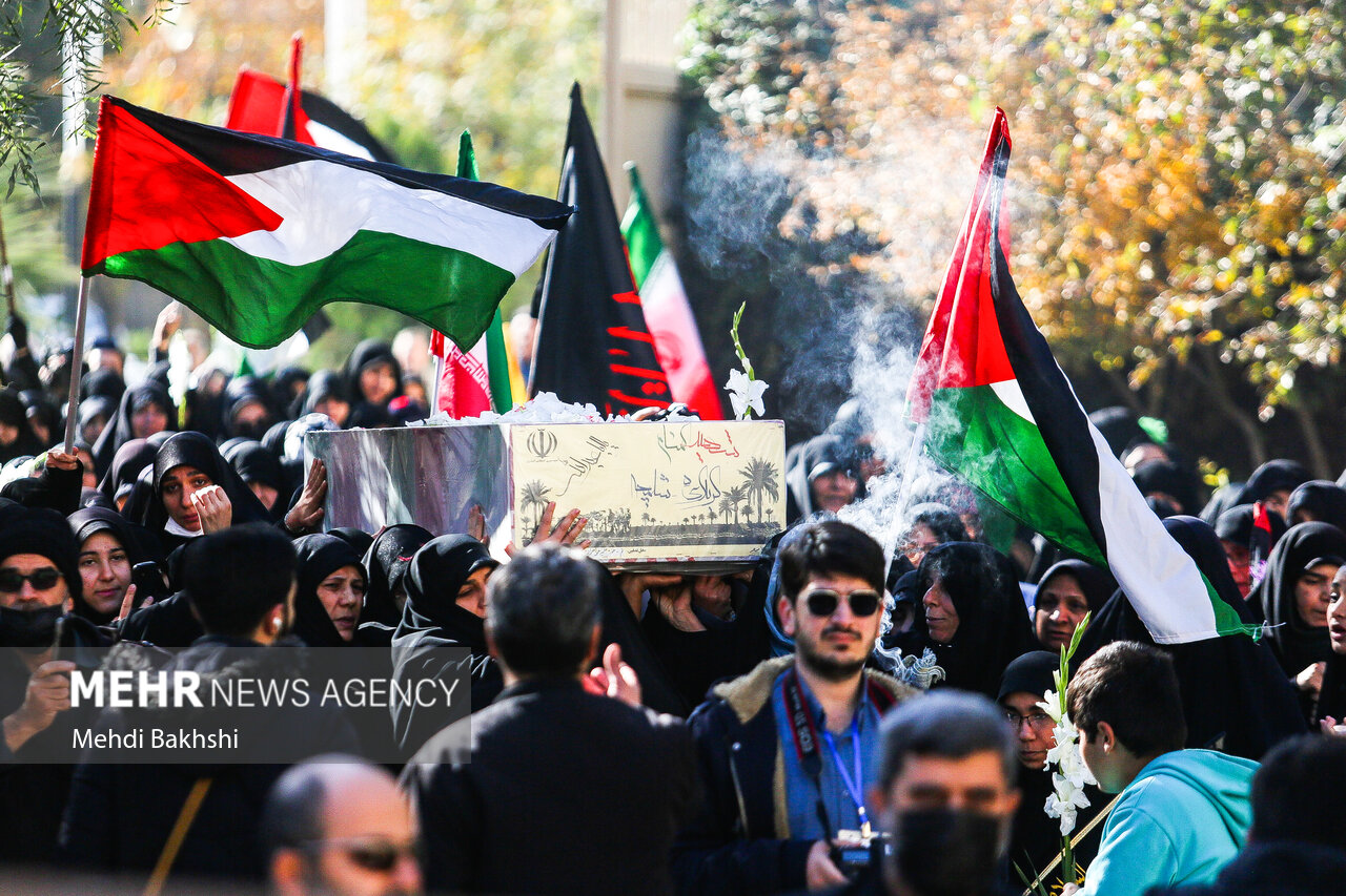 تشییع پیکر مطهر ۳۰۰ شهید گمنام دفاع مقدس در سراسر کشور