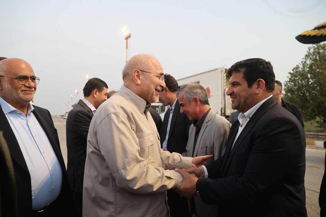  رئیس مجلس در فرودگاه بین المللی آبادان
