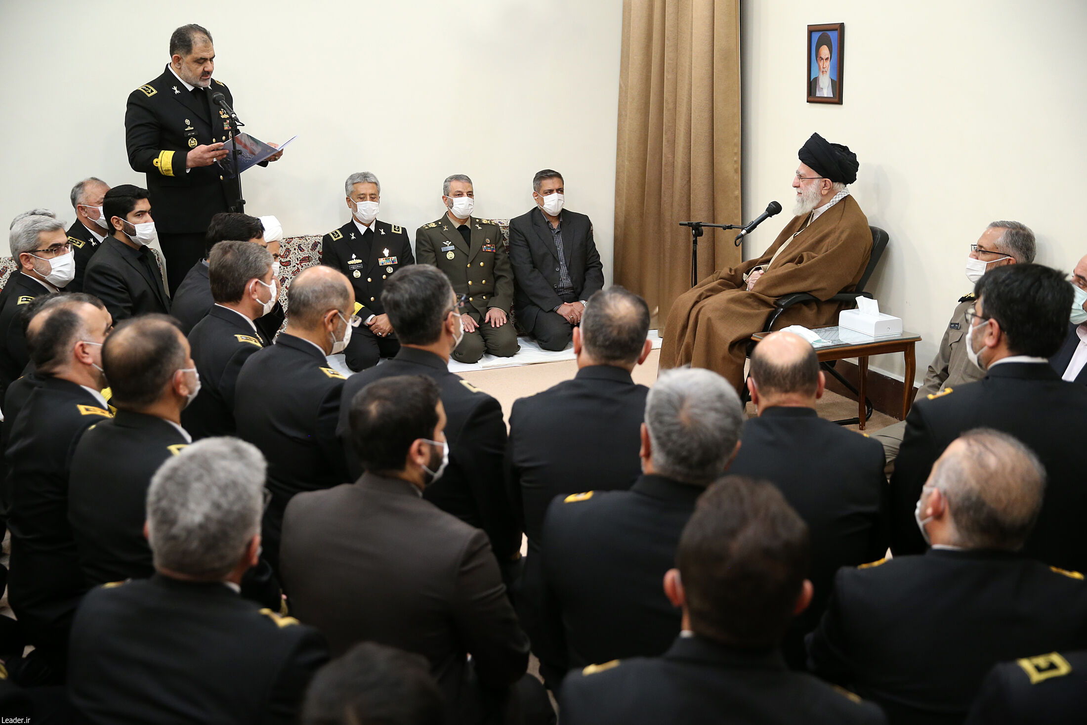 دیدار فرماندهان نیروی دریایی ارتش با رهبر انقلاب