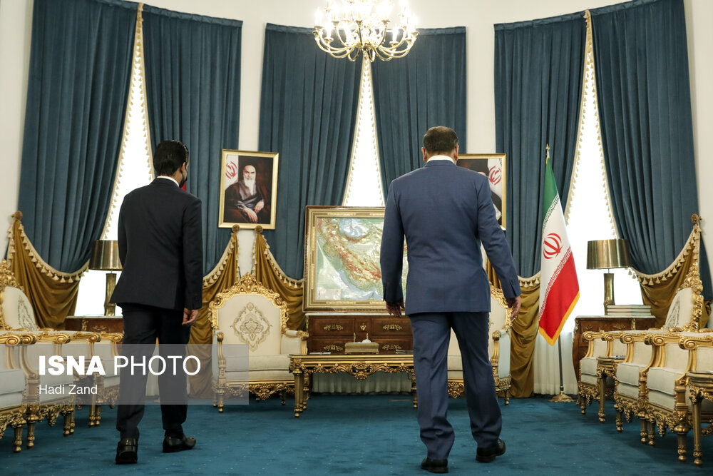 دیدار رییس پارلمان عراق با علی شمخانی