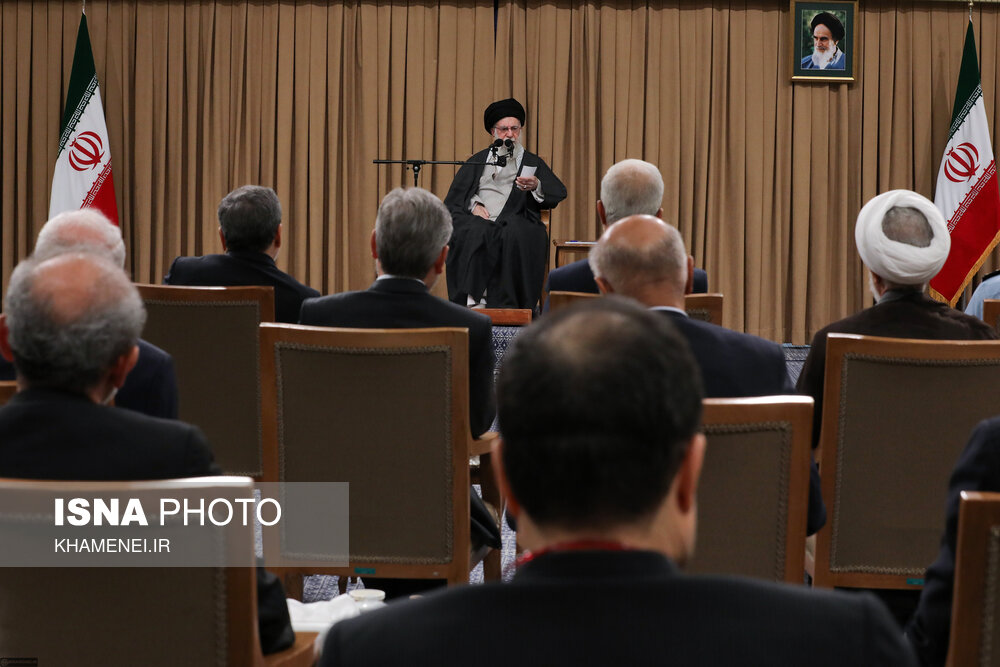 دیدار رئیس‌جمهور و اعضای هیئت دولت با رهبر انقلاب