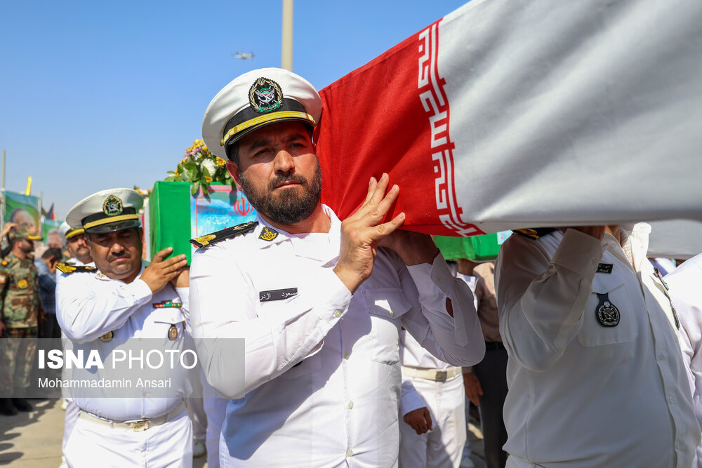 ورود پیکرهای مطهر ۴۴ شهید تازه تفحص‌شده به کشور از مرز شلمچه