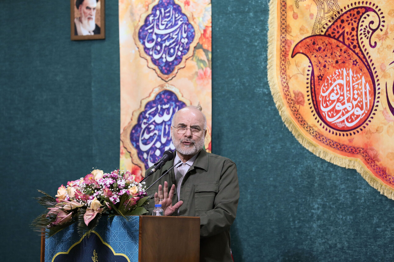 حضور قالیباف در جمع پاسداران یگان حفاظت مجلس