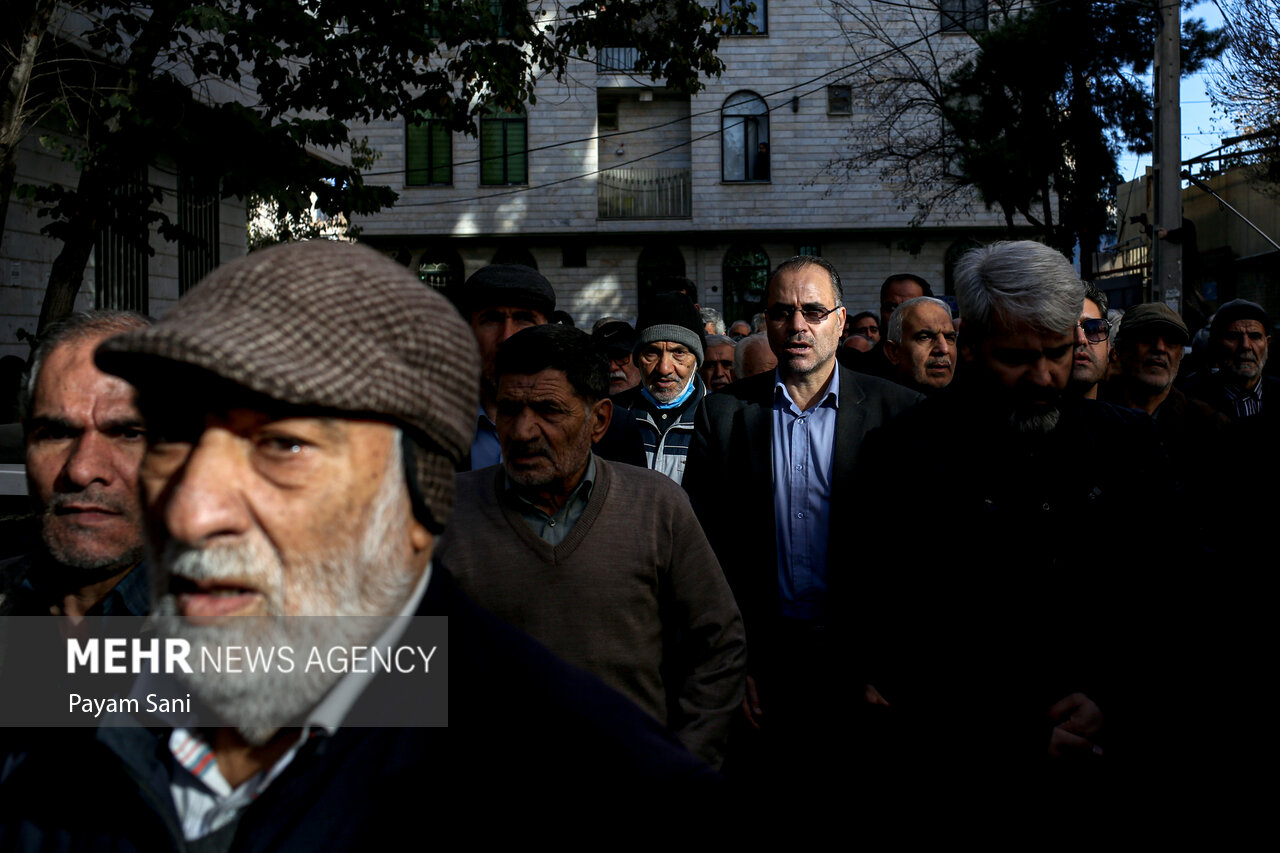 مراسم تشییع پیکر پدر شهیدان فاضل بجستانی
