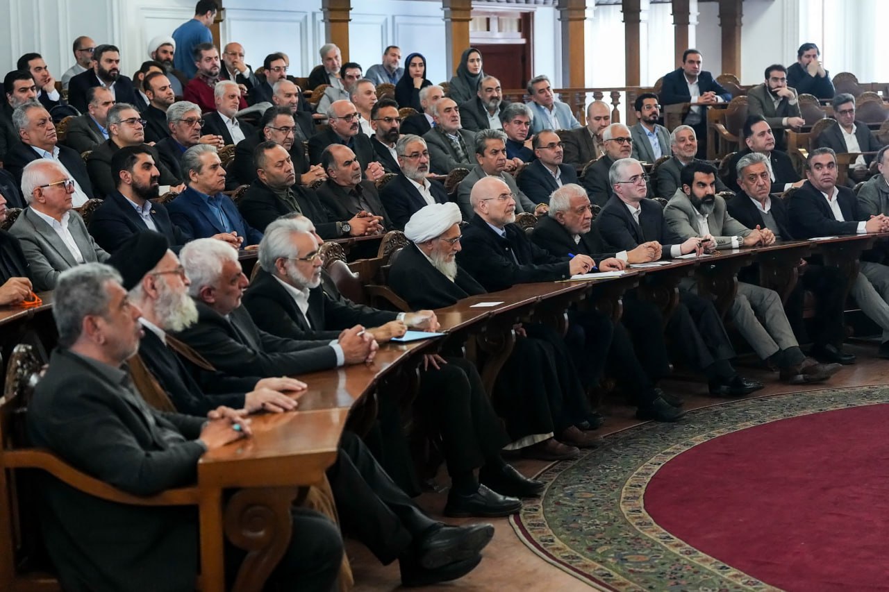 گفت‌وگوی صمیمانه فعالان اقتصادی و اصناف با قالیباف  