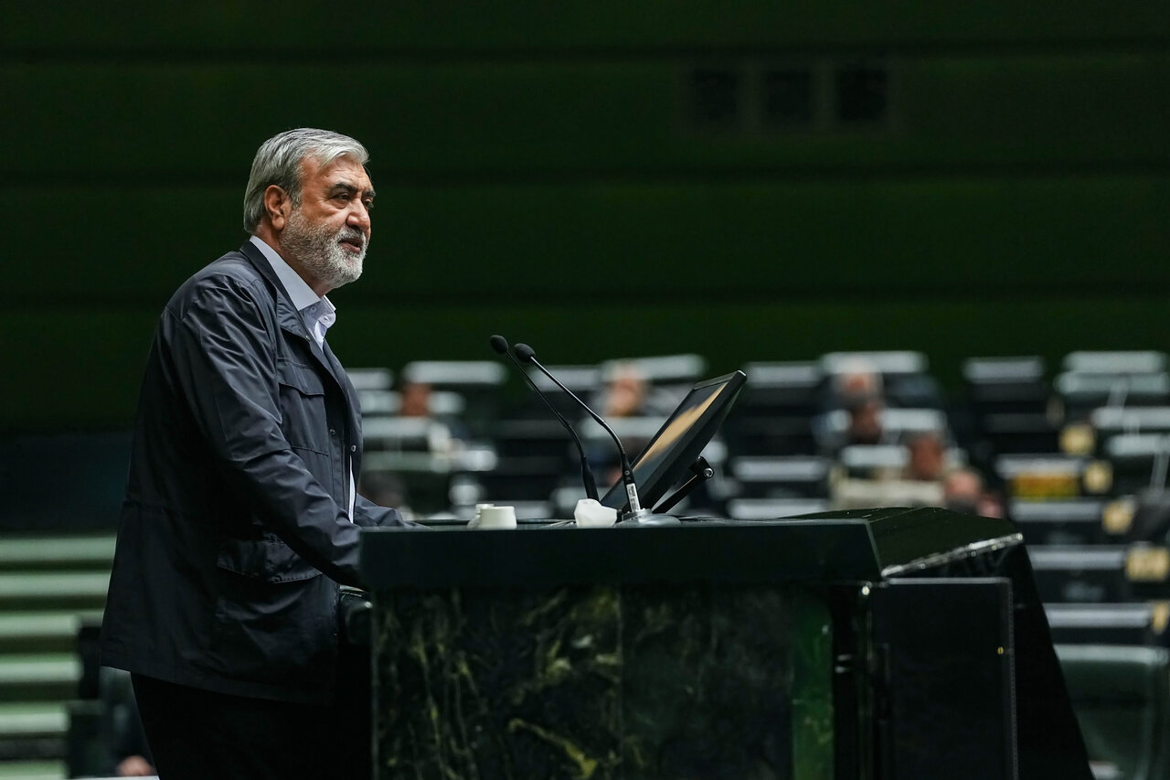 حضور امیر موسوی و عراقچی در جلسه غیرعلنی مجلس