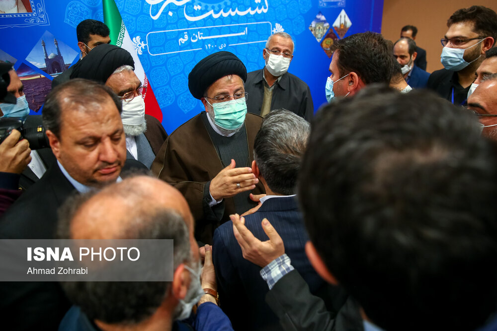 نشست خبری رییس جمهور در قم