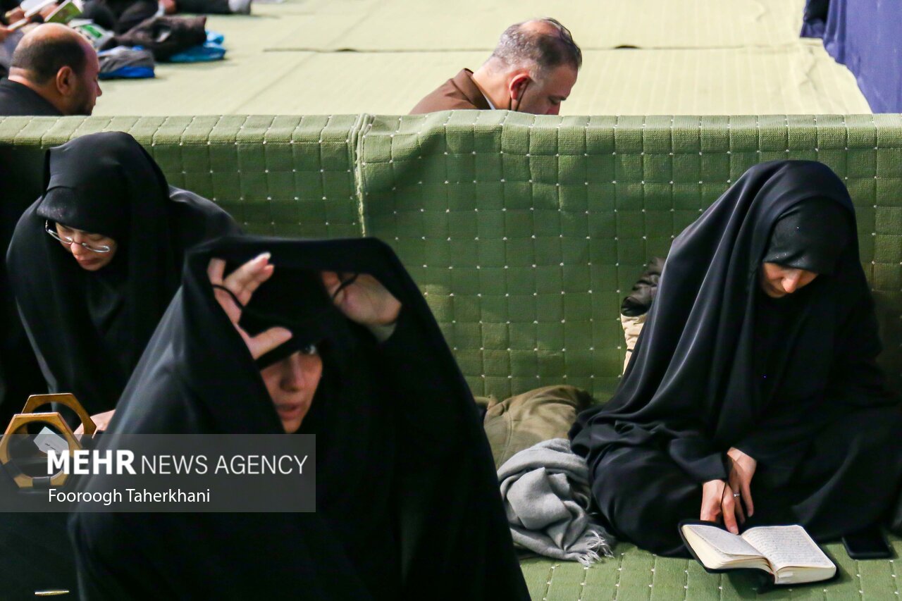 مراسم احیای شب نوزدهم ماه رمضان در مصلای تهران