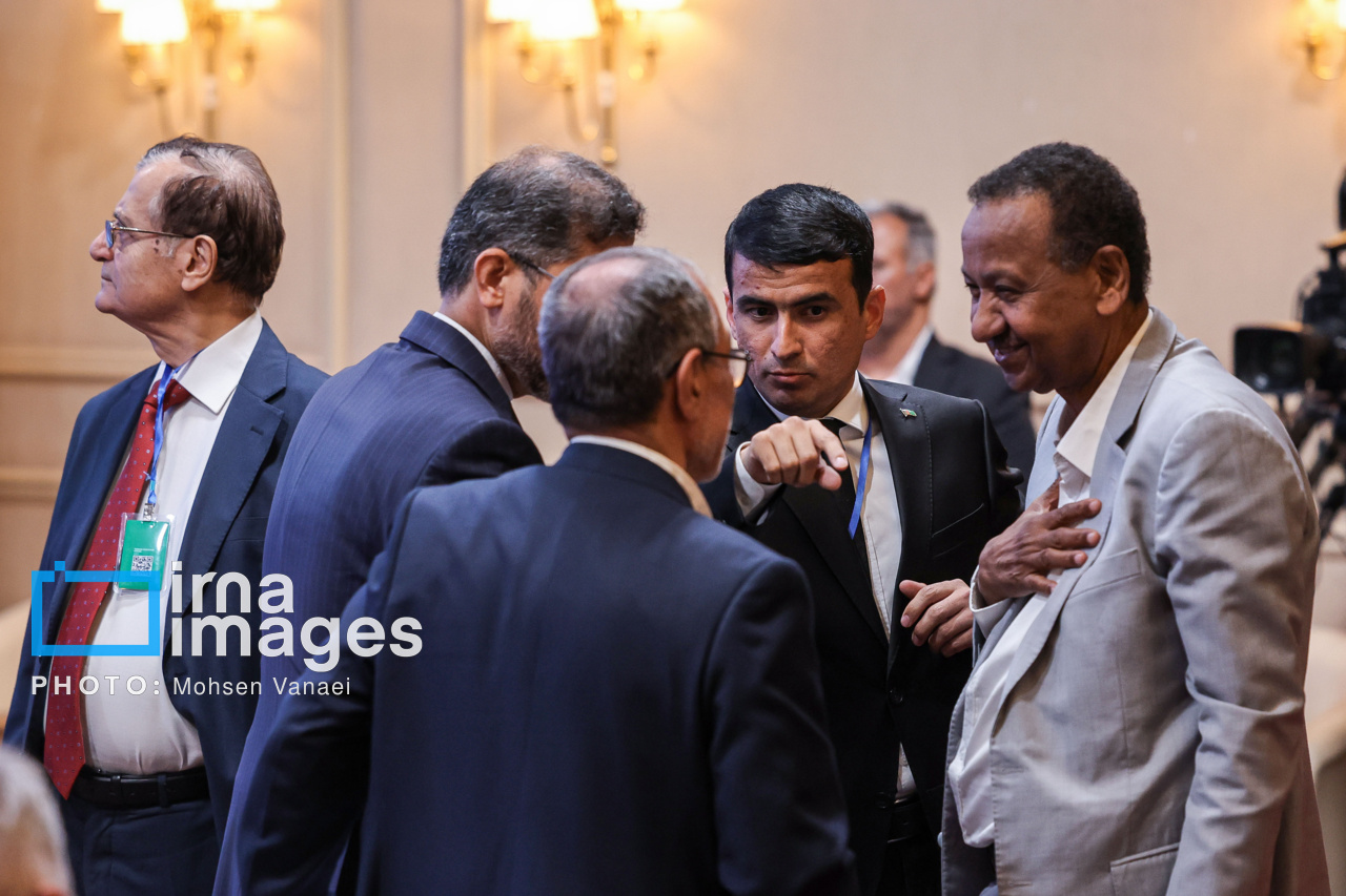 اختتامیه مجمع گفتگوی تهران با حضور قالیباف