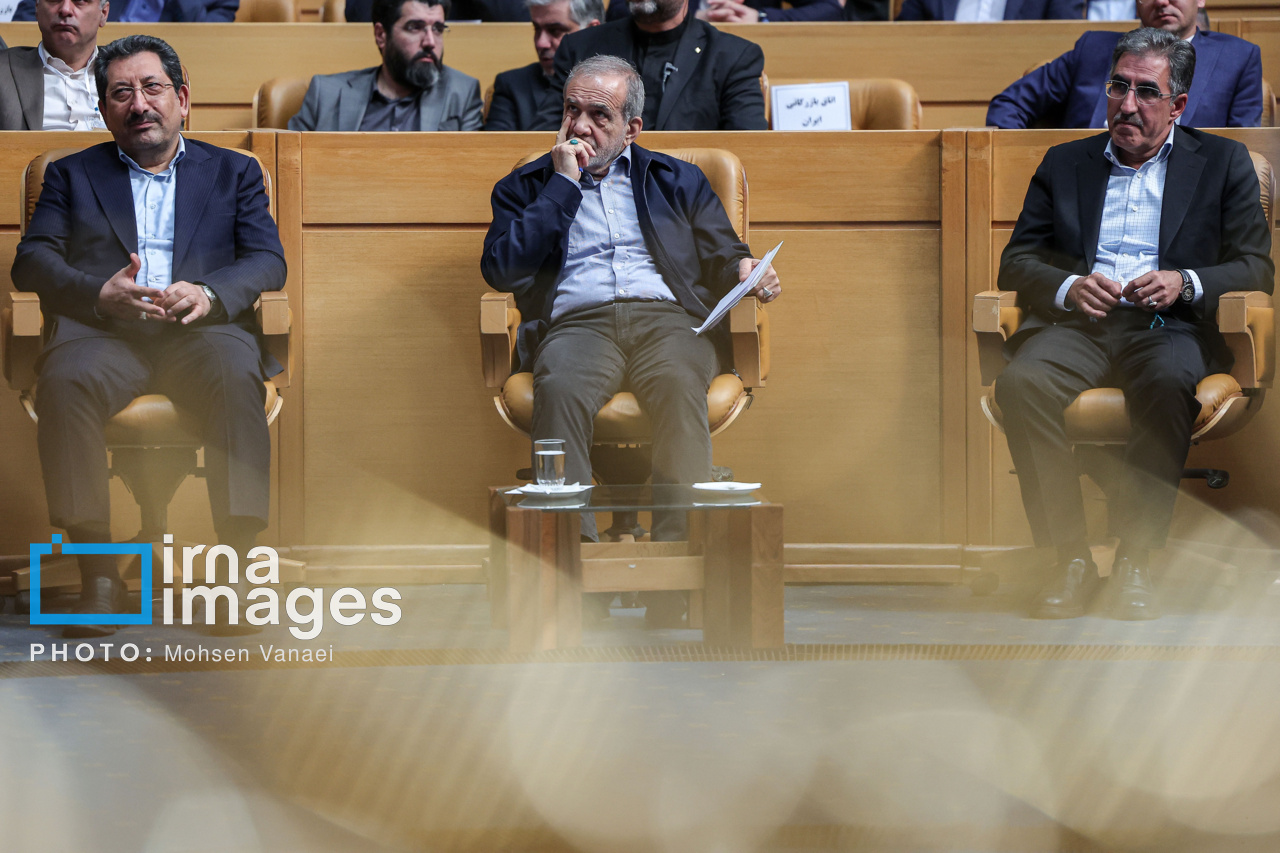 همایش «روز ملی صادرات» با حضور پزشکیان