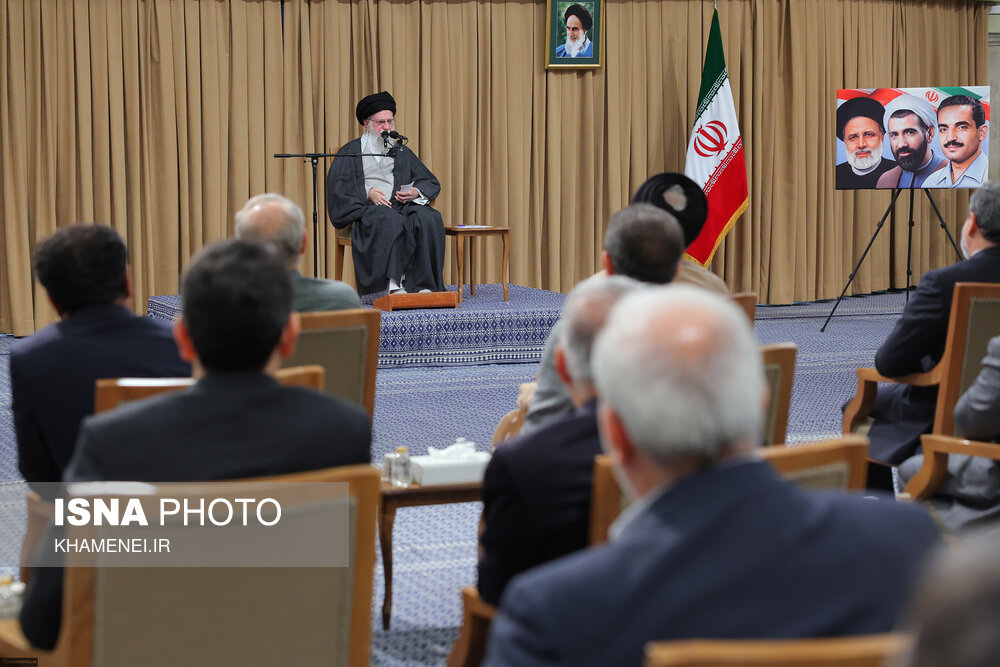 دیدار رئیس‌جمهور و اعضای هیئت دولت با رهبر انقلاب