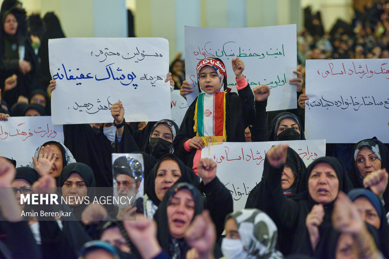 مراسم چهلمین روز شهدای شاهچراغ(ع) با حضور رئیس مجلس