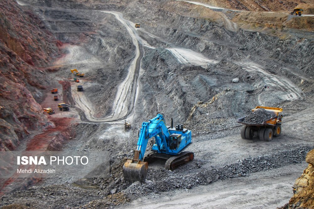 بازرسی از کارگاه‌های معدنی پرخطر 