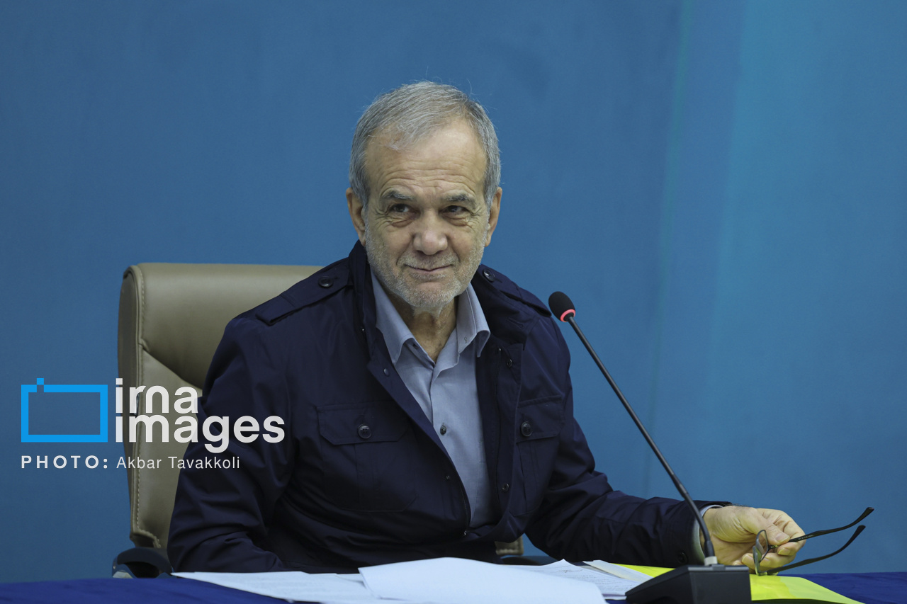 جلسه شورای عالی جوانان با حضور رییس جمهور