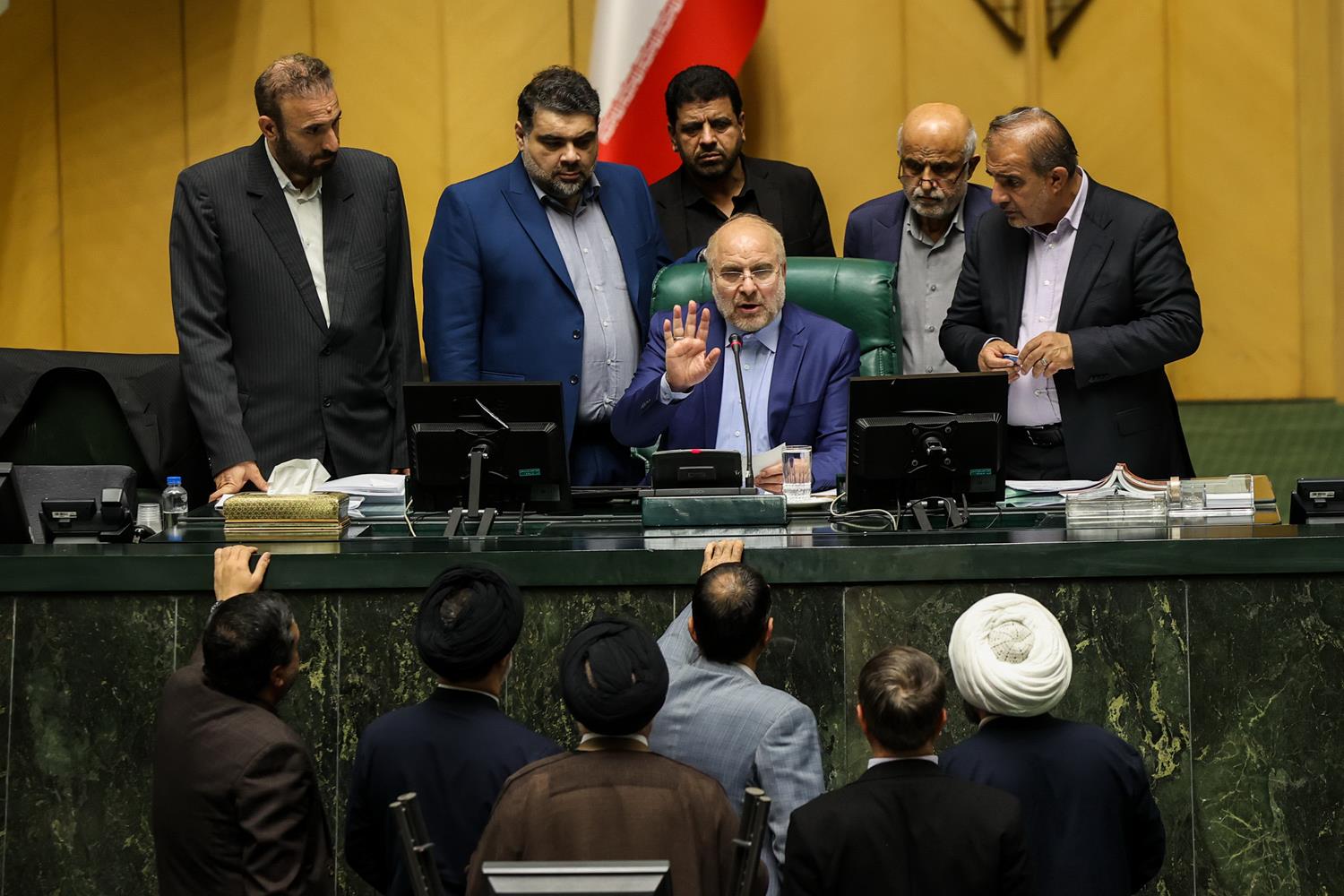 نشست بررسی برنامه هفتم توسعه در صحن علنی مجلس شورای اسلامی