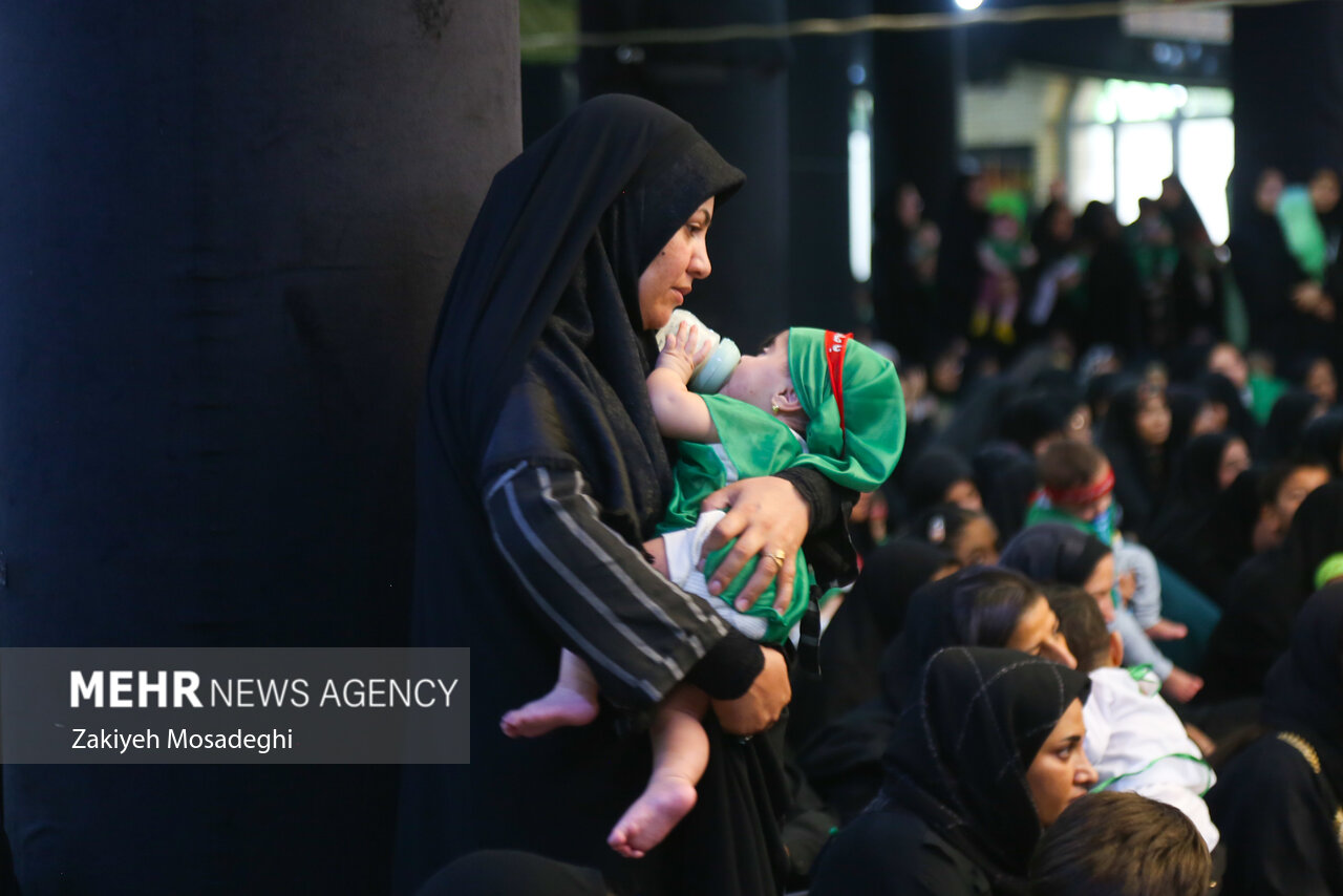 مراسم شیرخوارگان حسینی