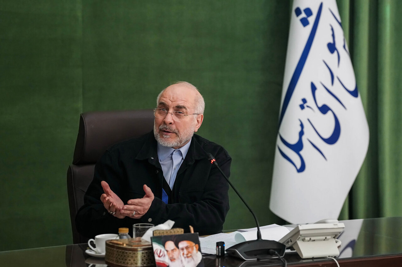 دیدار وزیر علوم و جمعی از رؤسای دانشگاه‌ها با قالیباف