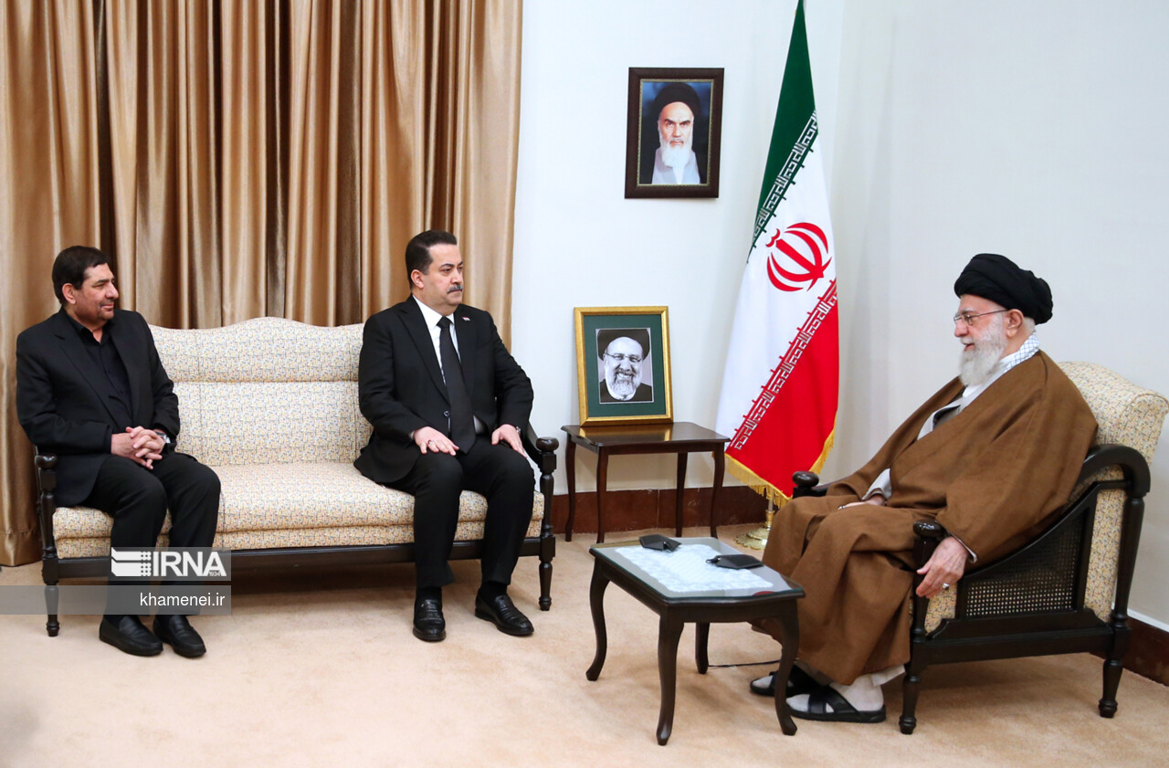 دیدار مقامات خارجی شرکت کننده در بزرگداشت رئیس جمهور شهید با رهبر انقلاب