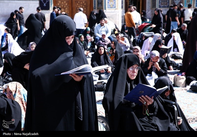 تحویل سال نو در حرم مطهر امام رضا (ع)