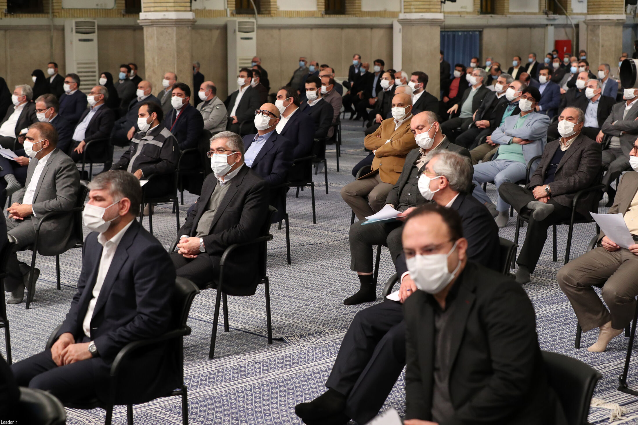 دیدار جمعی از فعالان بخش‌های تولید با رهبر انقلاب