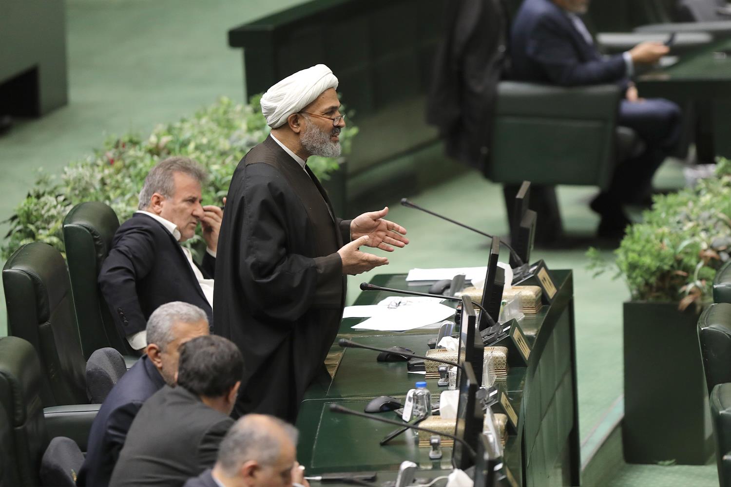 صحن علنی مجلس شورای اسلامی ۸ بهمن ماه ۱۴۰۲