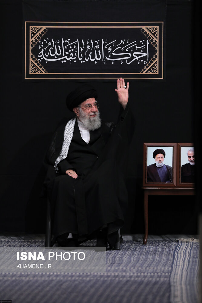  آخرین شب مراسم عزاداری حضرت اباعبدالله الحسین (ع) با حضور رهبری