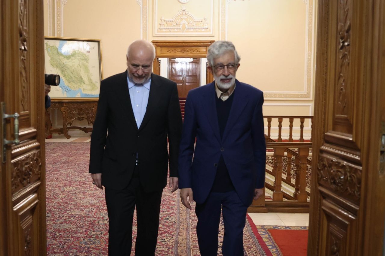 نشست صمیمانه و افطاری روسای سابق و فعلی مجلس شورای اسلامی در بهارستان