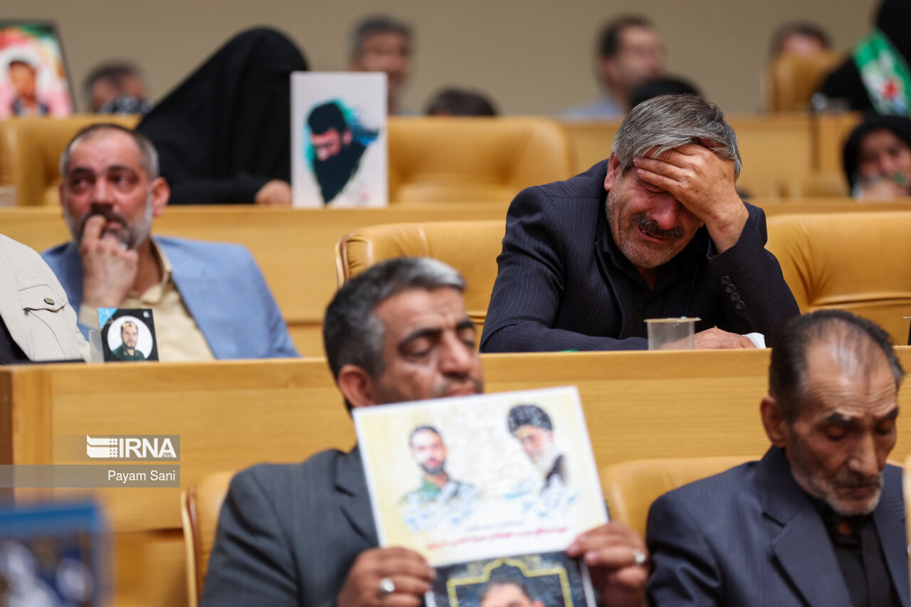 مراسم بزرگداشت شهدای مدافع حرم با حضور رئیسی