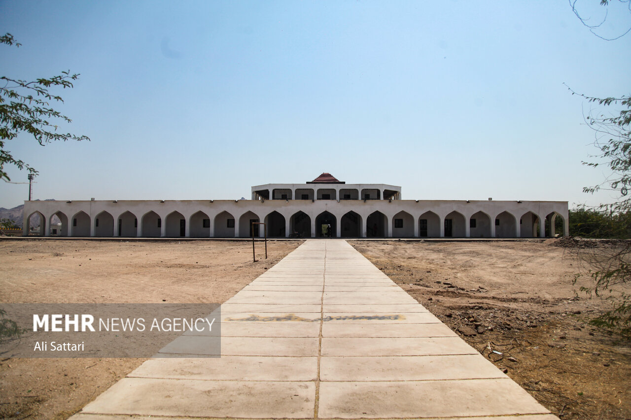 مدرسه تاریخی جری پولاک در جزیره هرمز