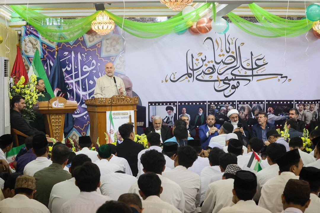 حضور قالیباف در مرکز فرهنگی اسلامی اندونزی