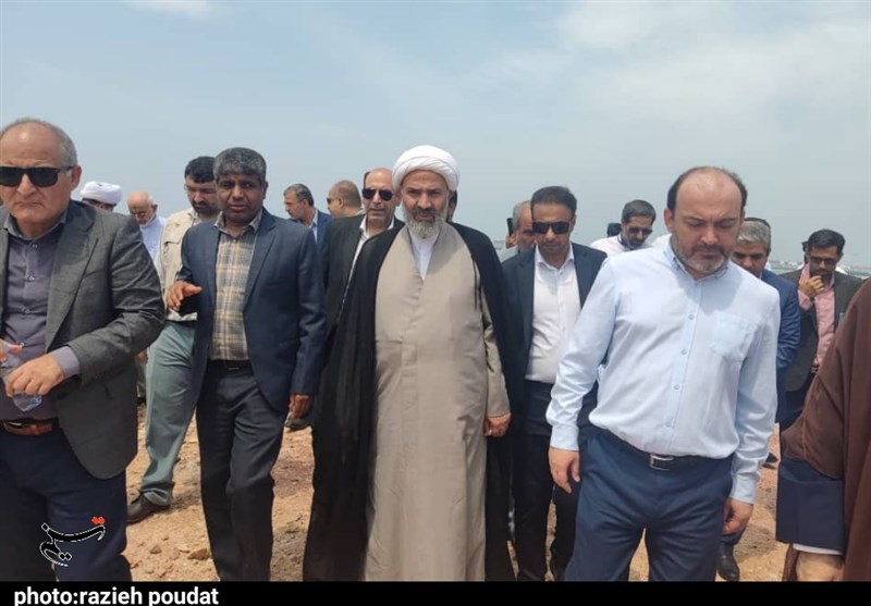 بازدید نمایندگان از جزیره ابوموسی