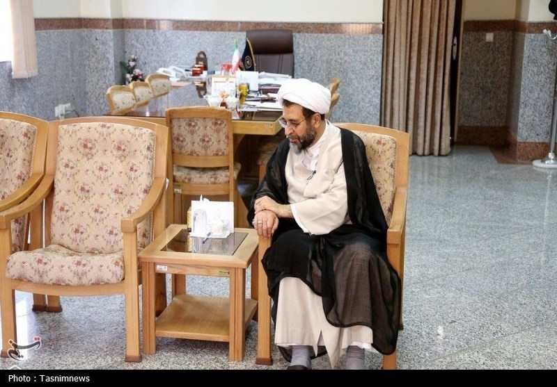 دیدار همسر شهید سلامی با مدیر حوزه‌های علمیه خواهران