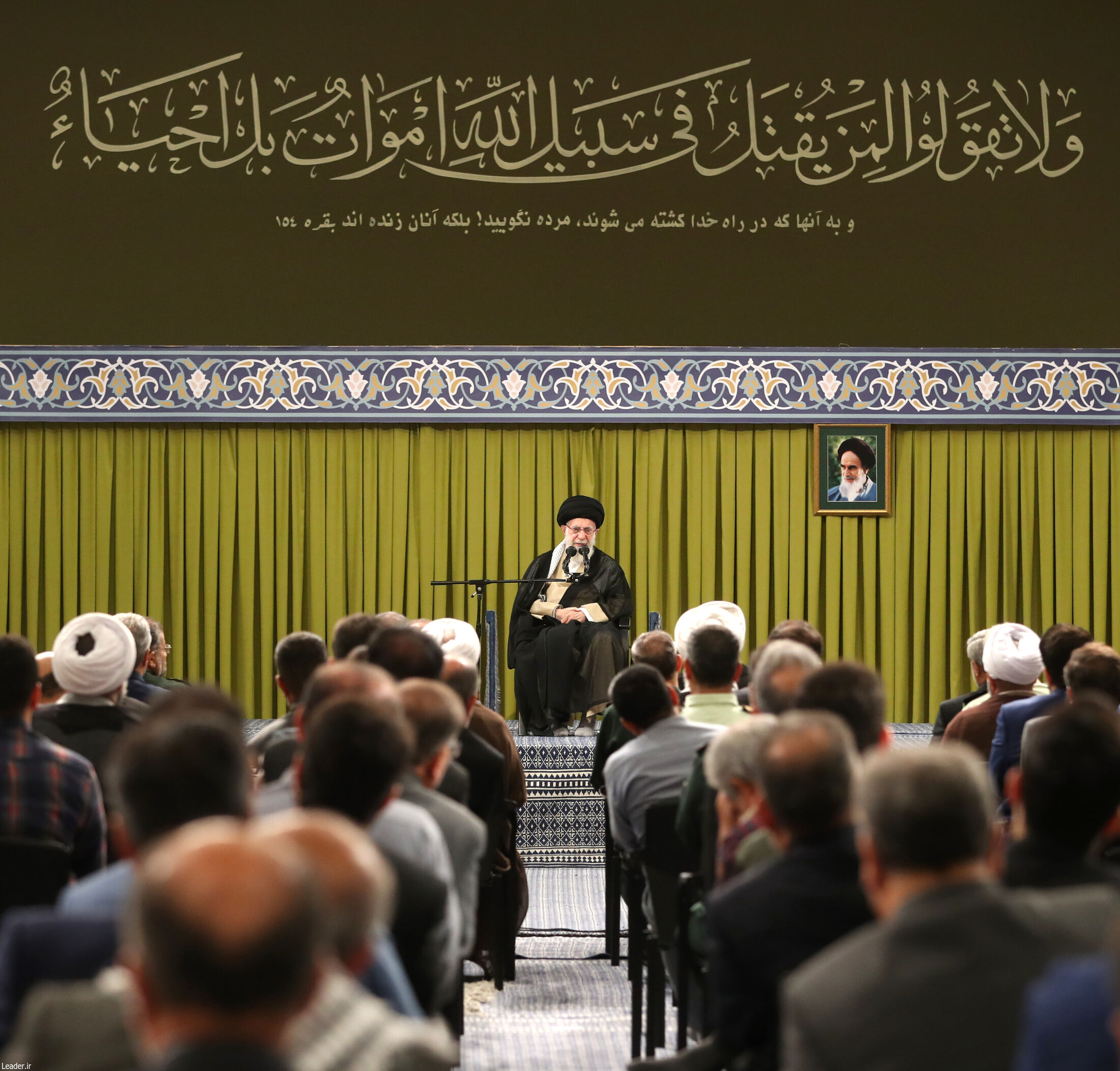 دیدار دست‌اندرکاران کنگره ملی شهدای همدان با رهبر انقلاب