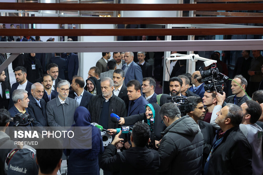 بازدید رئیس جمهور از نمایشگاه