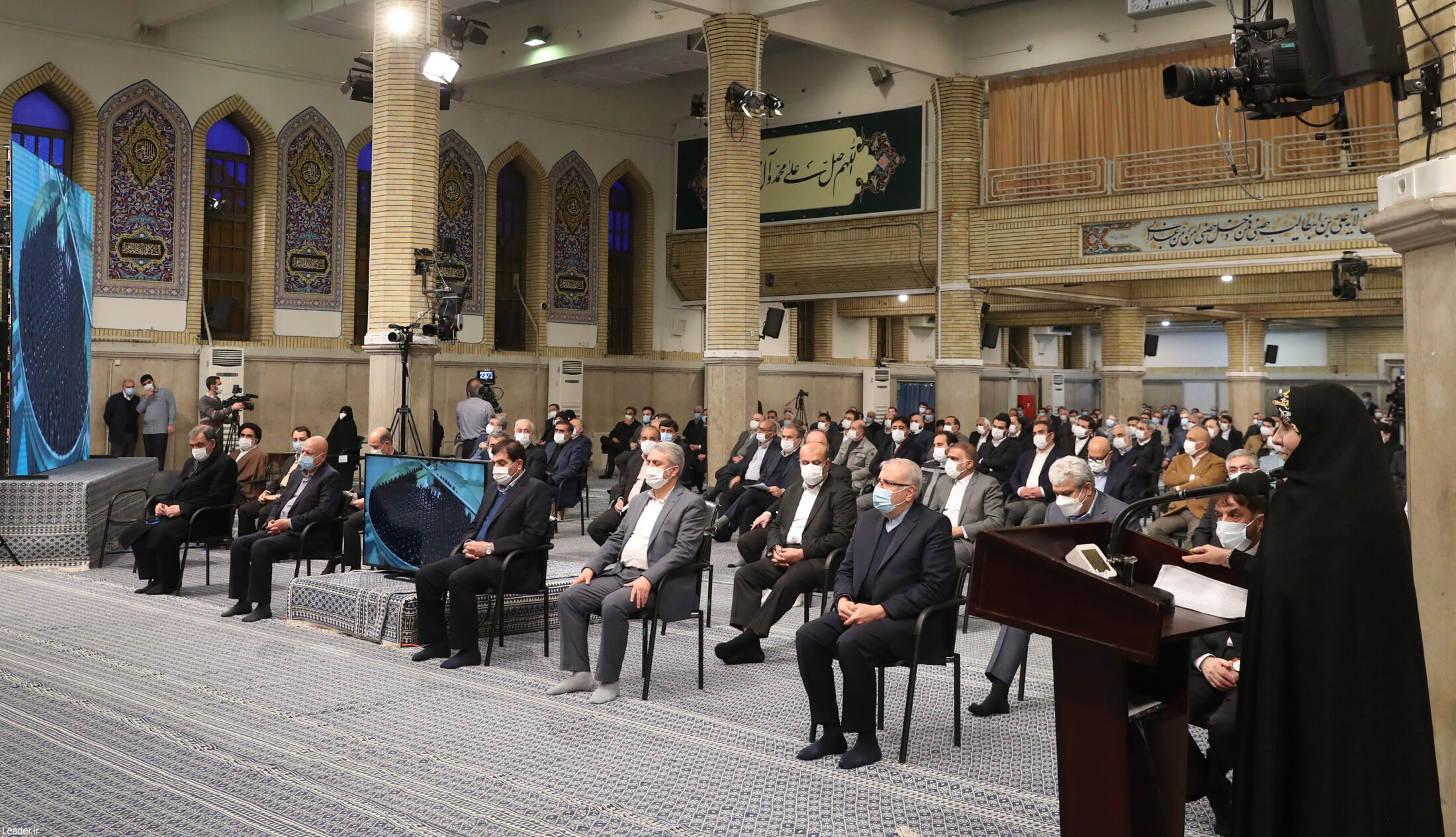 دیدار جمعی از فعالان بخش‌های تولید با رهبر انقلاب