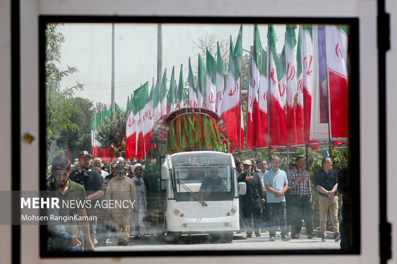 تشییع ‌پیکر شهدای تعرض رژیم اشغالگر صهیونیستی به ایران