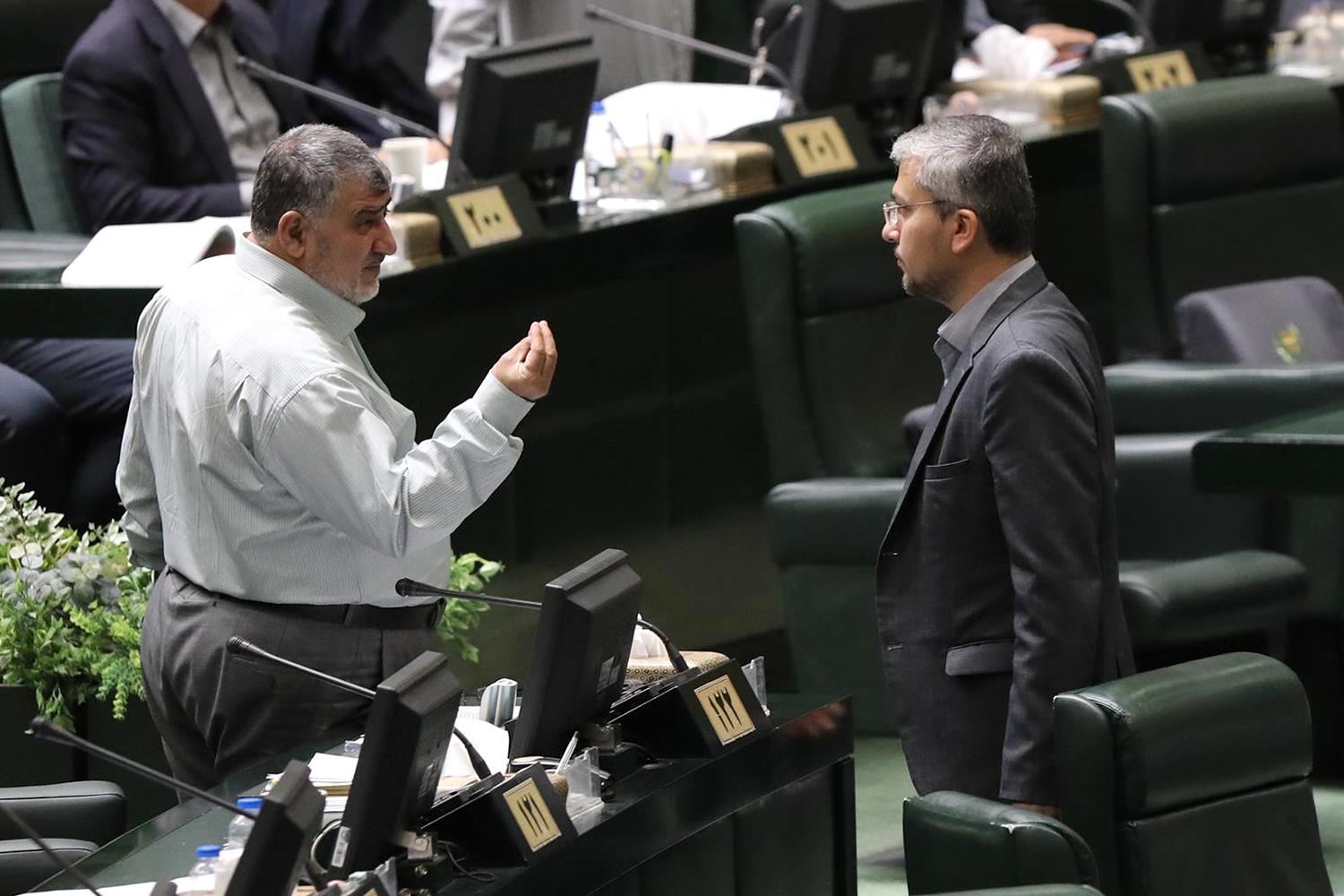 نوزدهمین نشست بررسی برنامه هفتم توسعه در صحن علنی مجلس