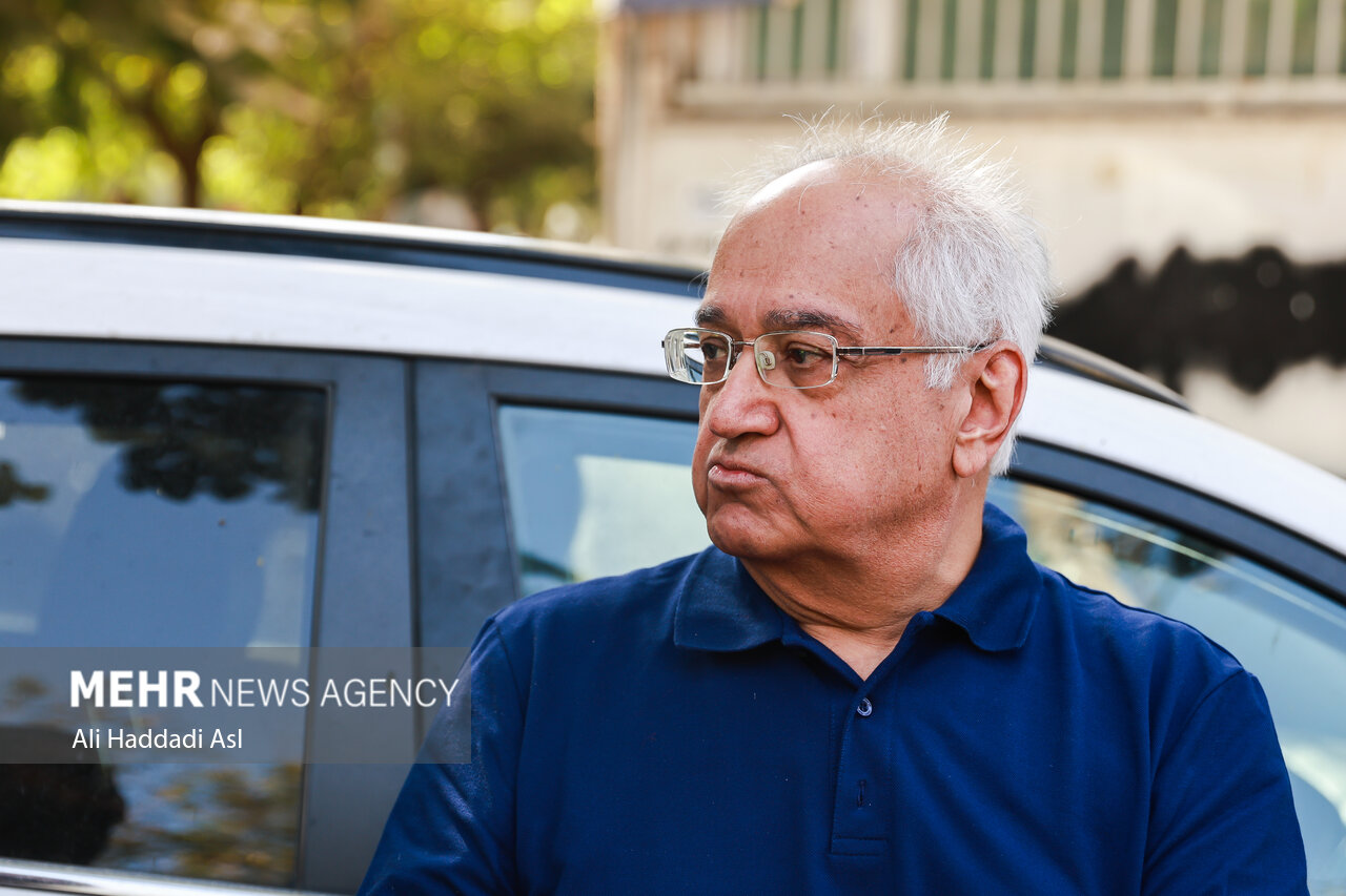 تصاویر مراسم تشییع پیکر ناصر تقوایی